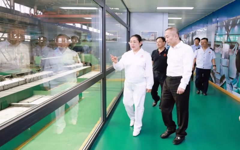 天津市稅務(wù)局黨委書記、局長齊志宏一行到榮程集團(tuán)參觀調(diào)研