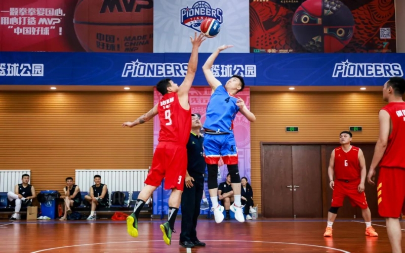 直擊超燃現(xiàn)場！榮程集團(tuán)第十四屆職工籃球賽第四個比賽日戰(zhàn)績播報(bào)